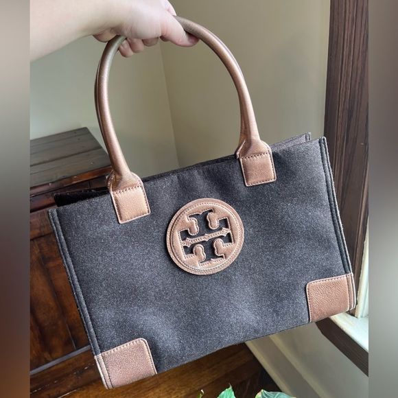Tory Burch Handbags - Tory Burch Tote 2023080009